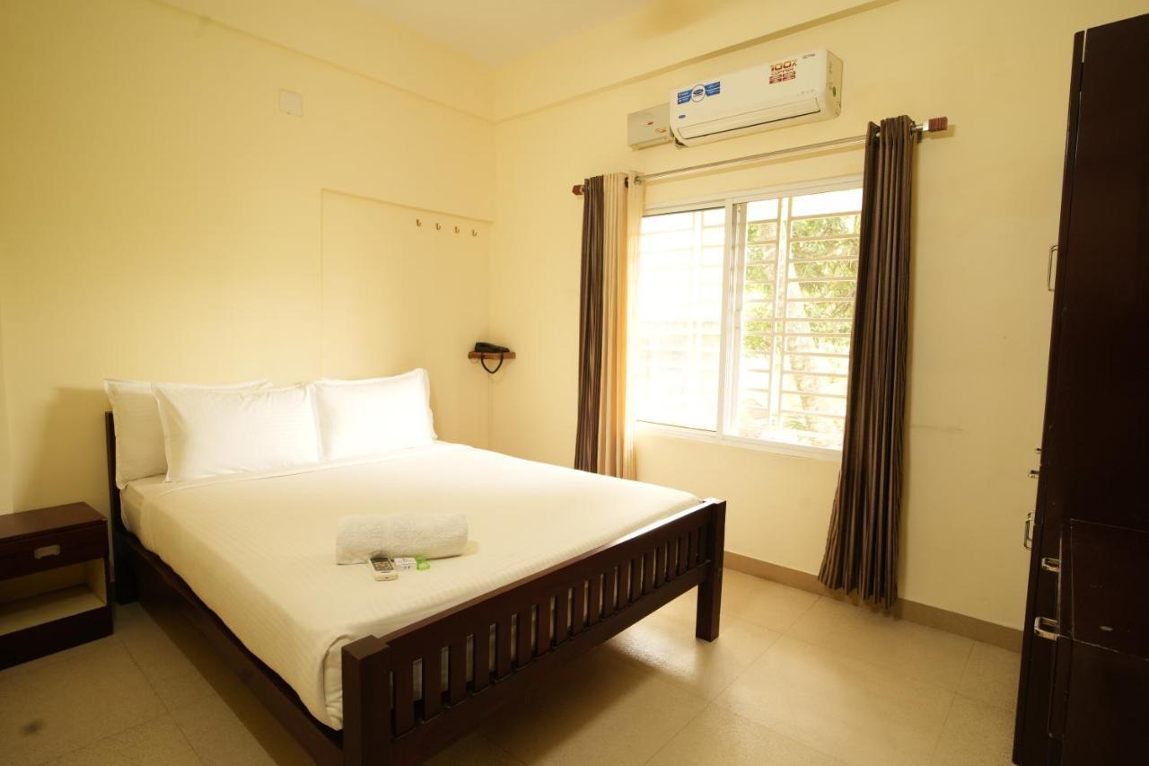 K V Suites Kochi Екстериор снимка