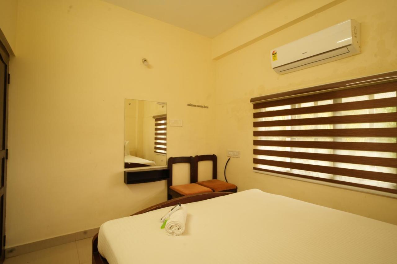 K V Suites Kochi Екстериор снимка
