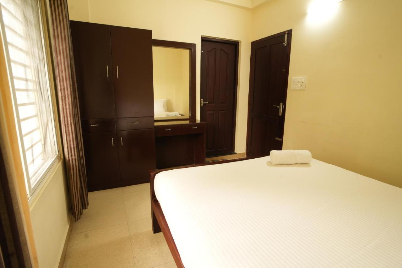 K V Suites Kochi Екстериор снимка