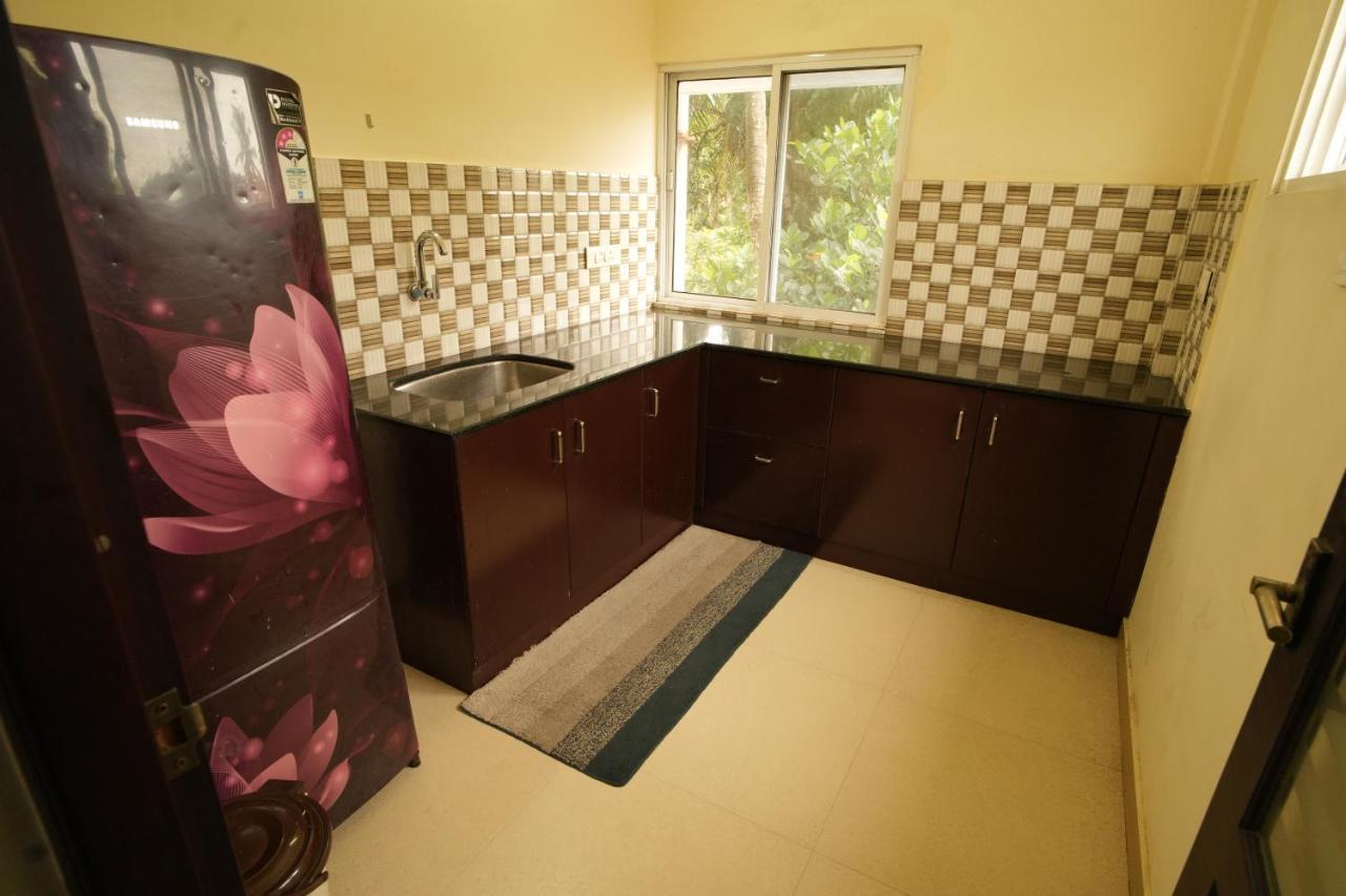 K V Suites Kochi Екстериор снимка